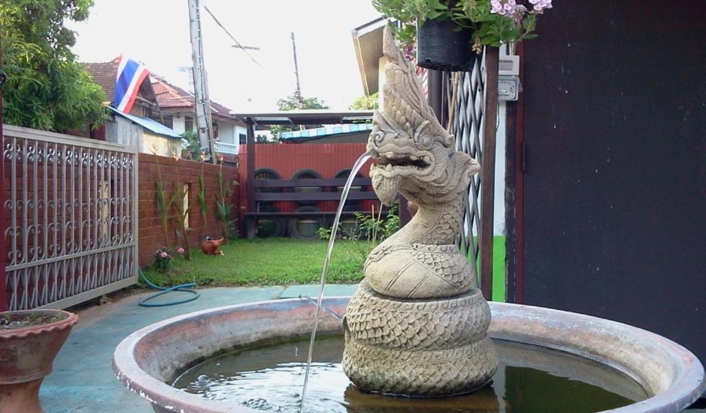 ホテル ナルンチャ グリーン ハウス チエンマイ エクステリア 写真